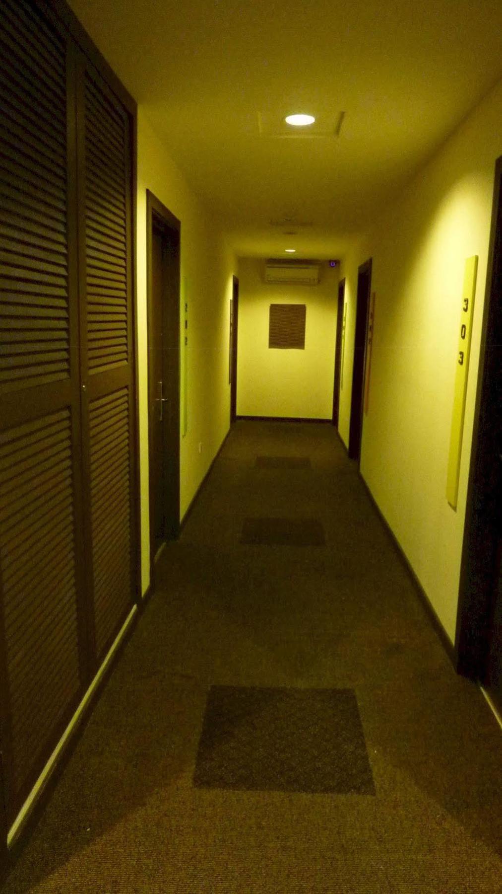 Hotel 98 Kuching Exterior photo